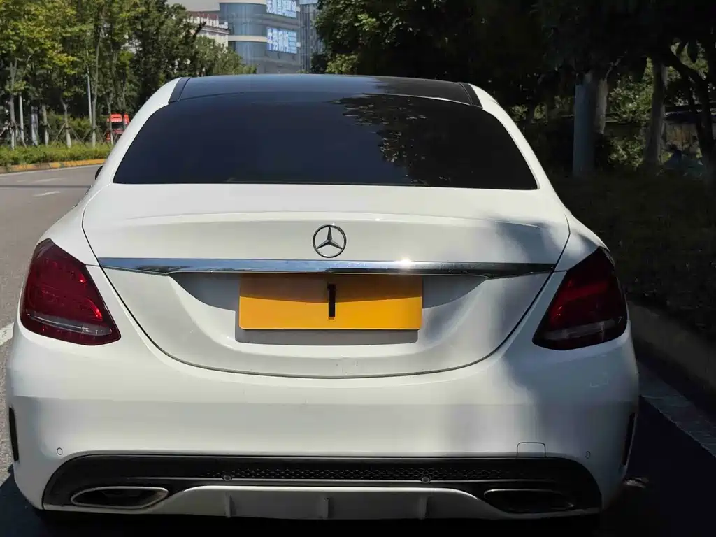 Mercedes-Benz C-Class — миниатюра 3