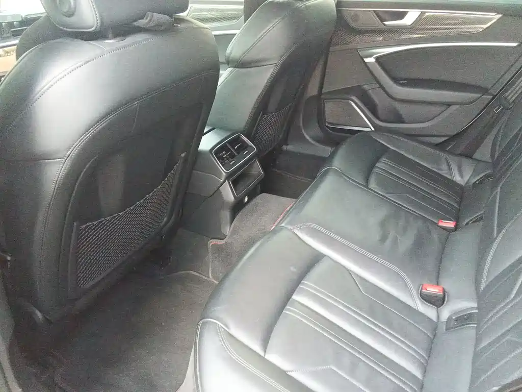Audi A7L — миниатюра 14