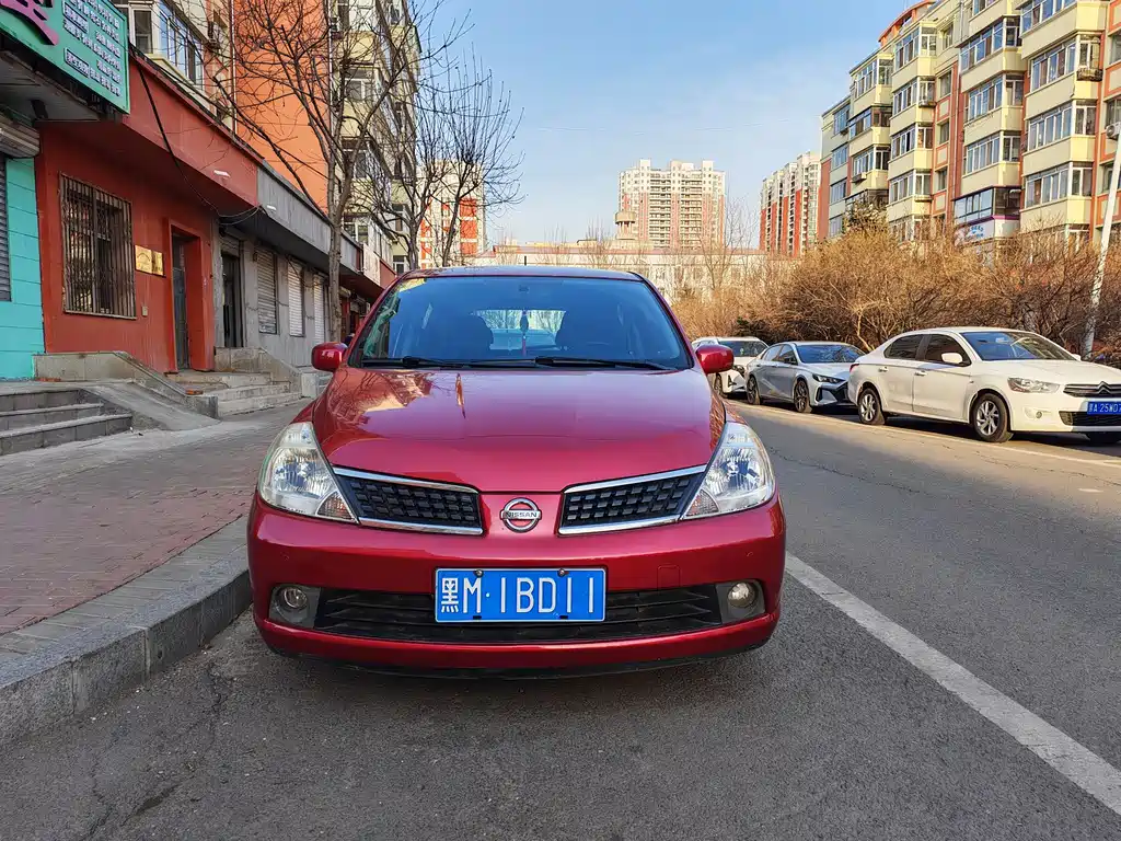Nissan Tiida 2005 1.6GE AT