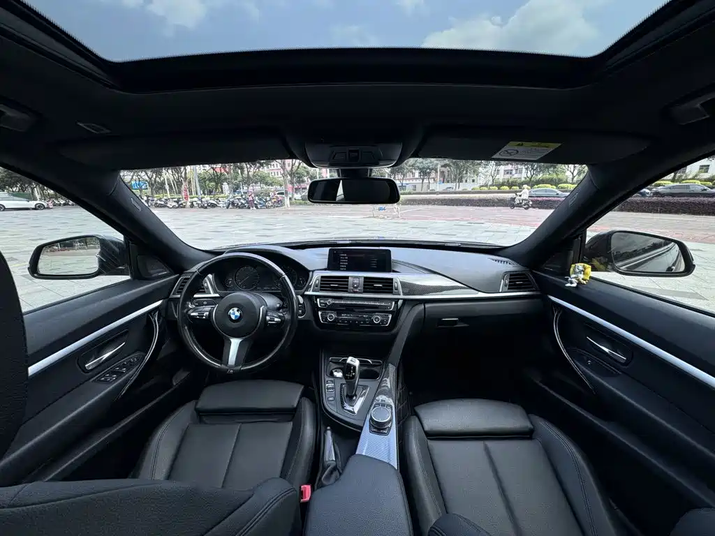 BMW 3 Series GT 3 GT 2019 320i M Sport