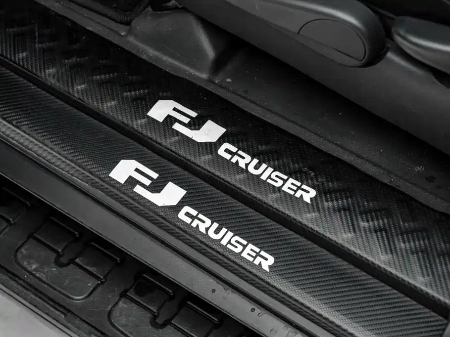 Toyota FJ Cruiser — миниатюра 17