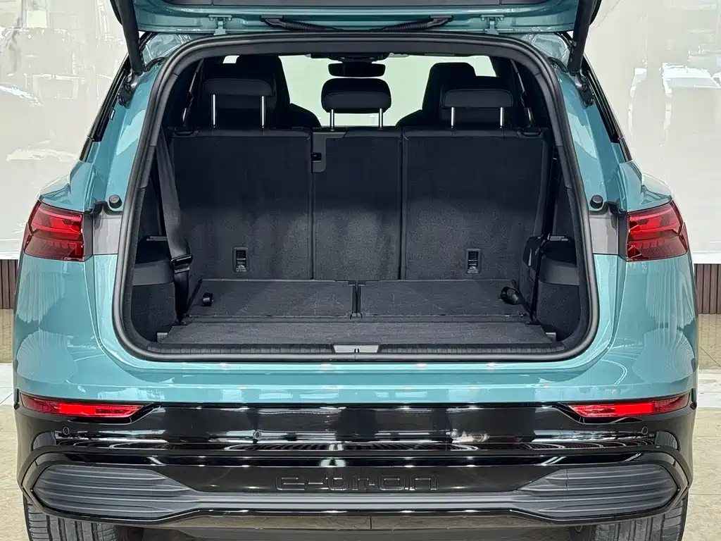 Audi Q5 e-tron — миниатюра 23