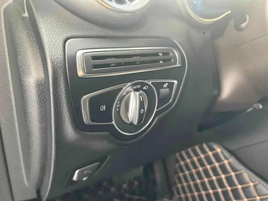 Mercedes-Benz GLC 2022 GLC 260 L 4MATIC