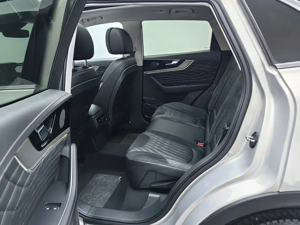 Hongqi Hongqi HS5 — миниатюра 15