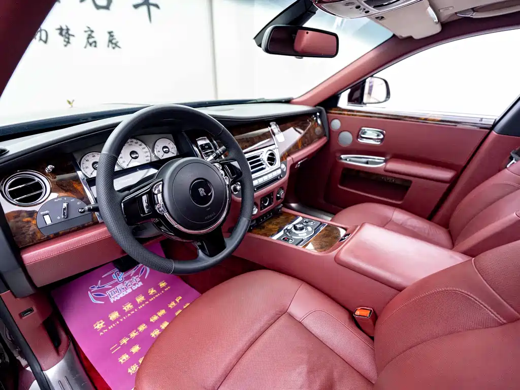 Rolls-Royce Ghost 2010 6.6T Standard