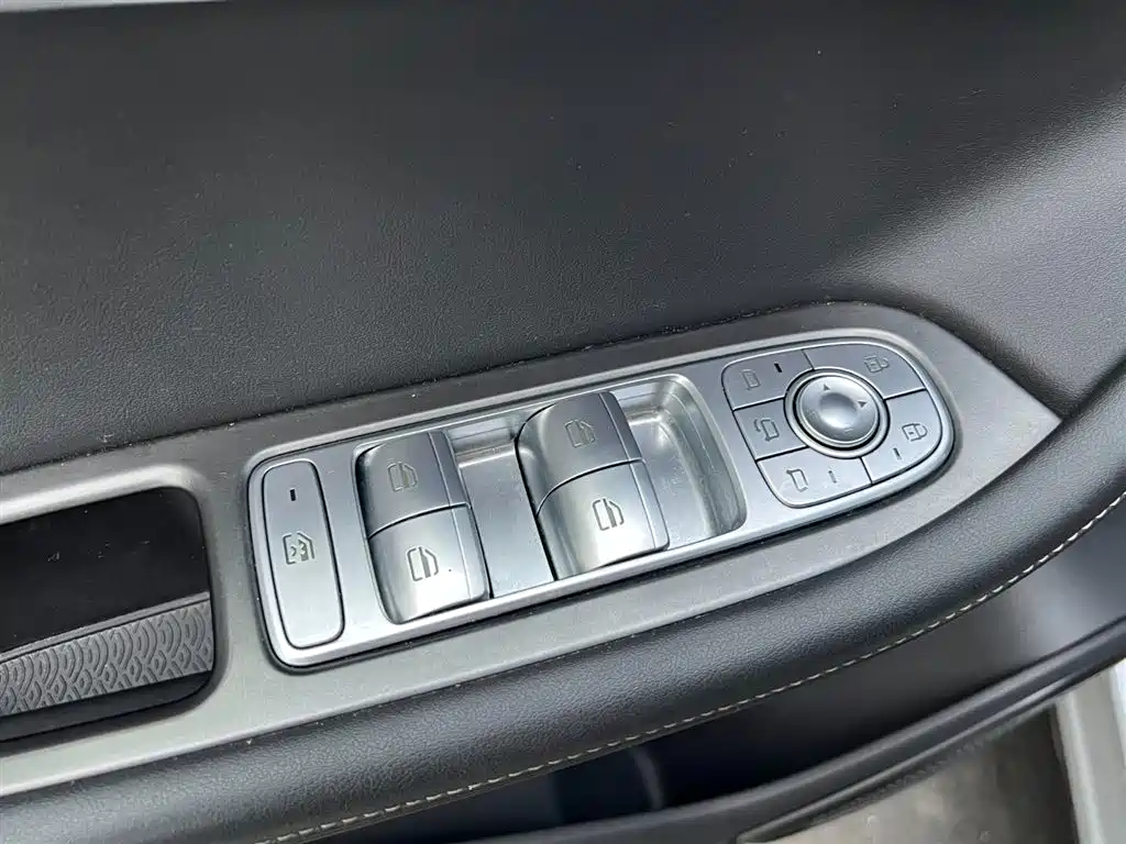Chery 8 PRO 2022 290T 5 мест