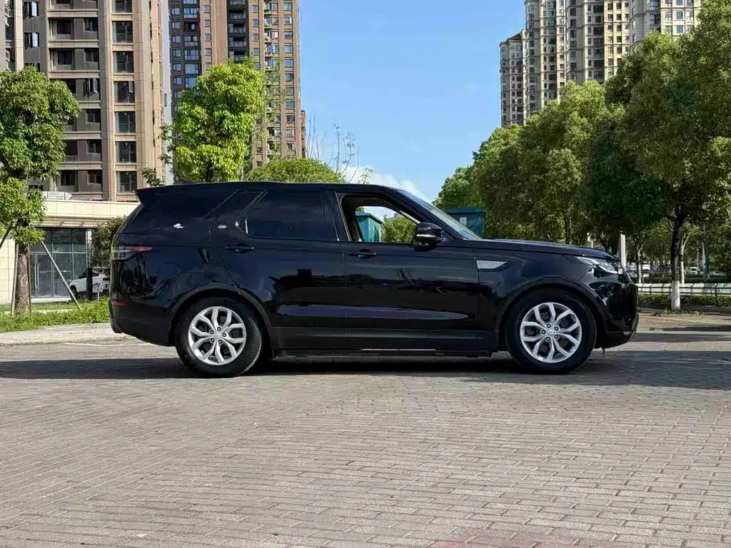 Land Rover Discovery 2017 3.0 SC V6 SE