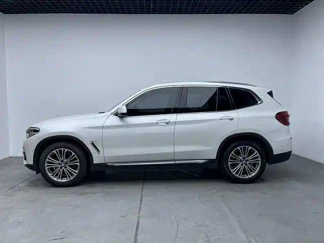 BMW X3 — миниатюра 8