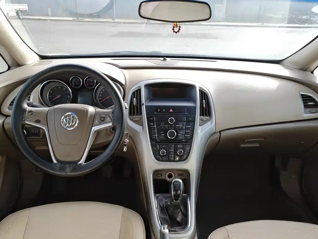 Buick Excelle 2013 GT 1.6L MT