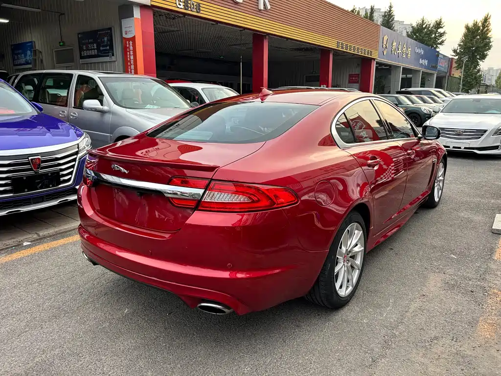 Jaguar XF — миниатюра 3