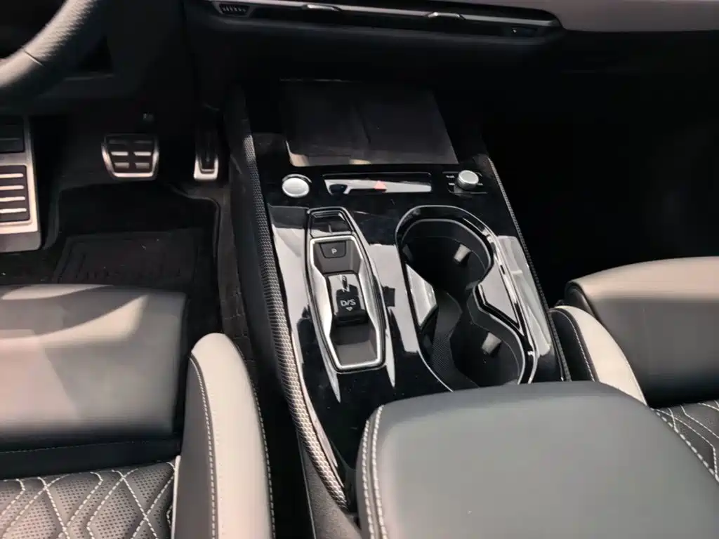 Audi A5L — миниатюра 14