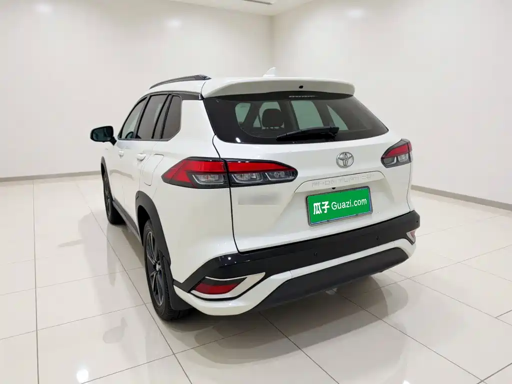 Toyota Frontlander — миниатюра 4