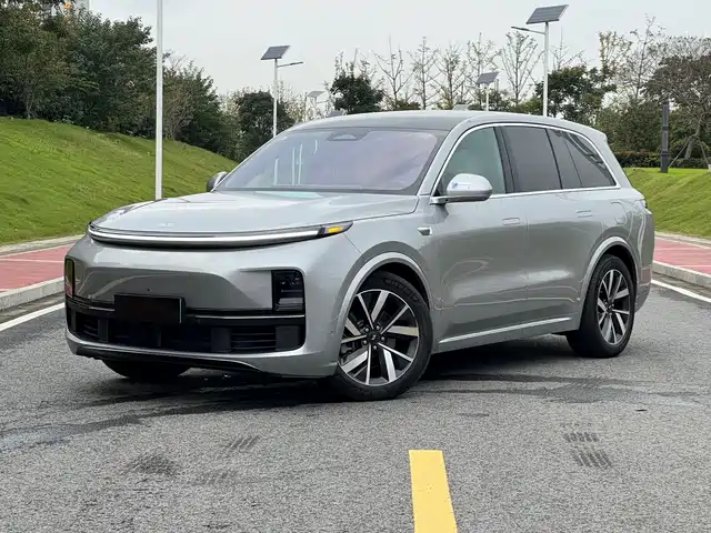 IDEAL CAR IDEAL L8 2023