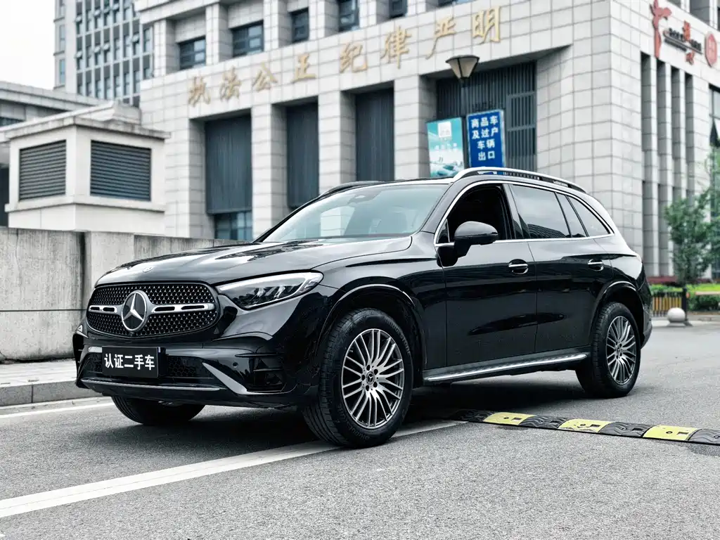 Mercedes-Benz GLC 2023