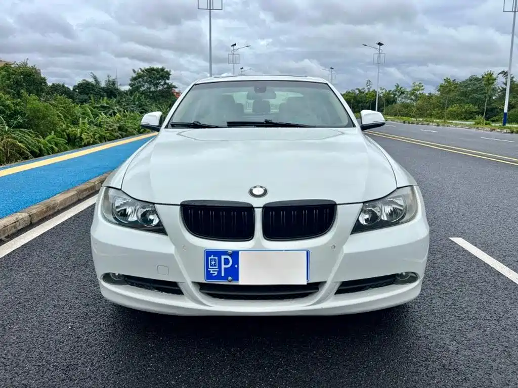 BMW 3 Series — миниатюра 2