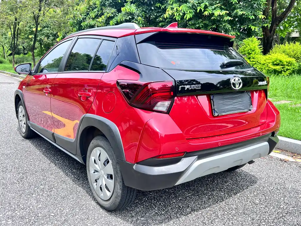 Toyota Yaris L — миниатюра 4