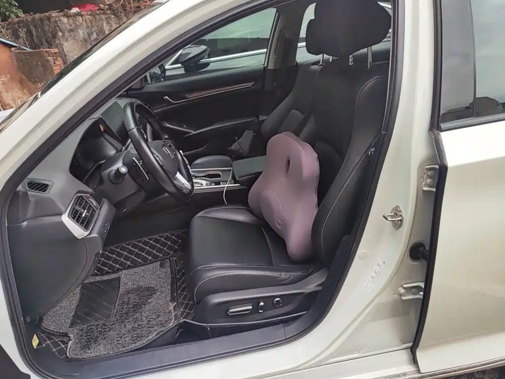 Honda Accord — миниатюра 17