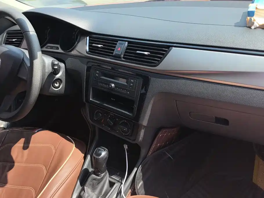 Skoda Rapid — миниатюра 13