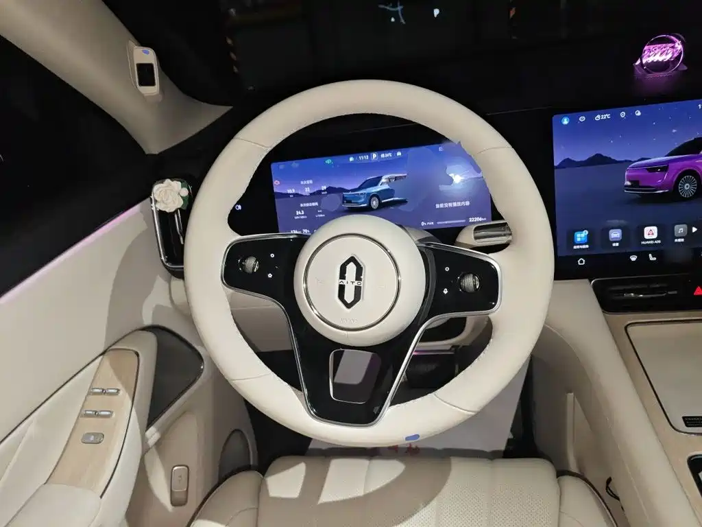 AITO AITO M8 — миниатюра 11