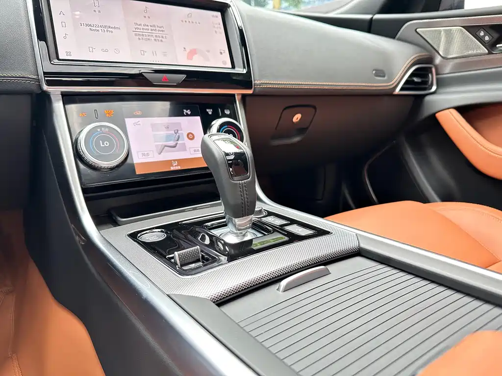 Jaguar XEL — миниатюра 17