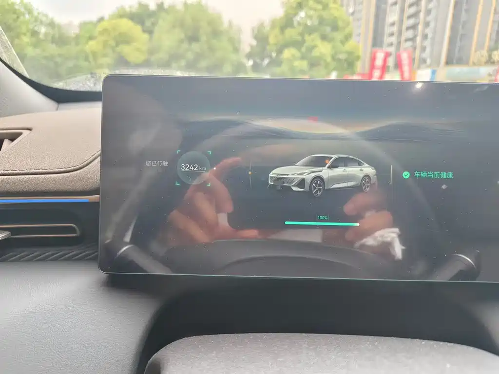 Changan Eado — миниатюра 9