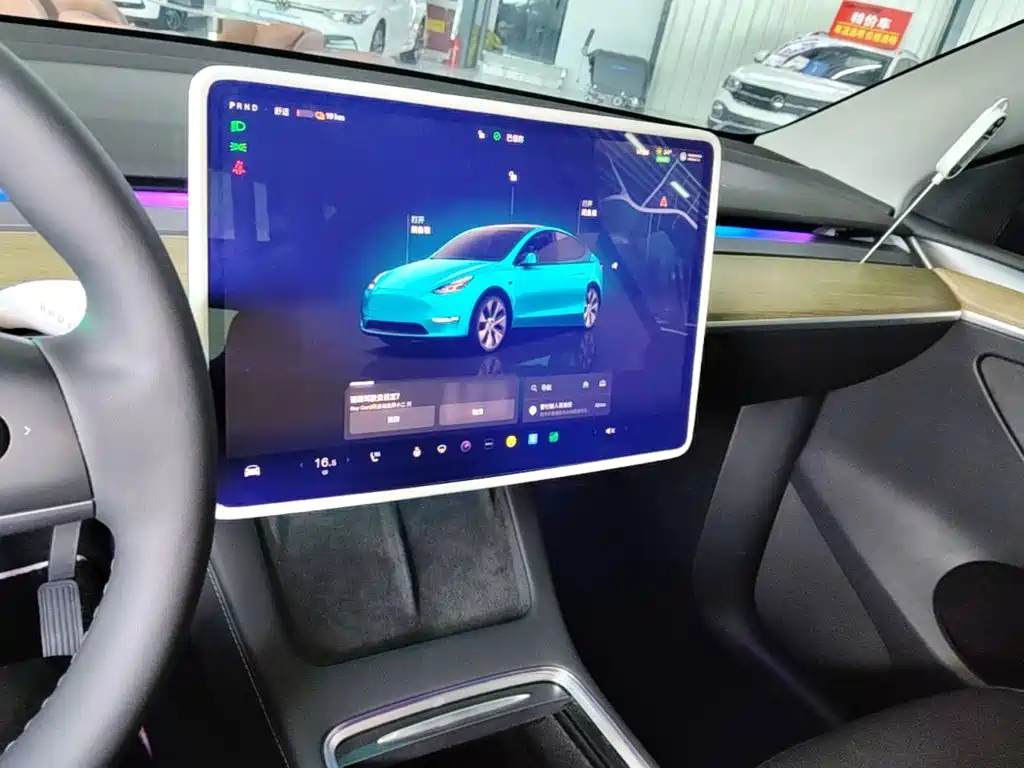 Tesla Model Y — фотографии объявления, Фото 13