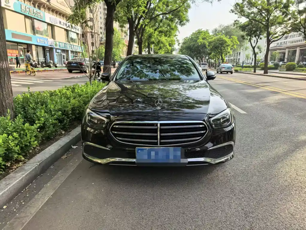 Mercedes-Benz E-Class 2021