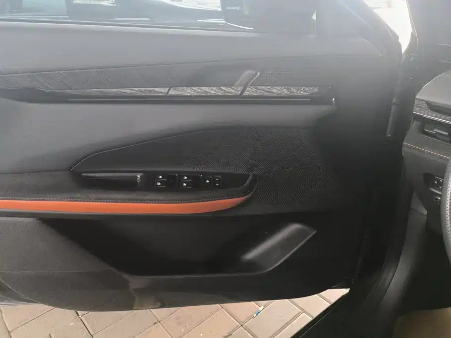 Changan UNI-V — миниатюра 7