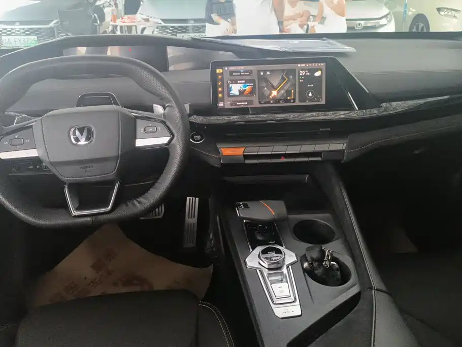Changan UNI-V — миниатюра 12