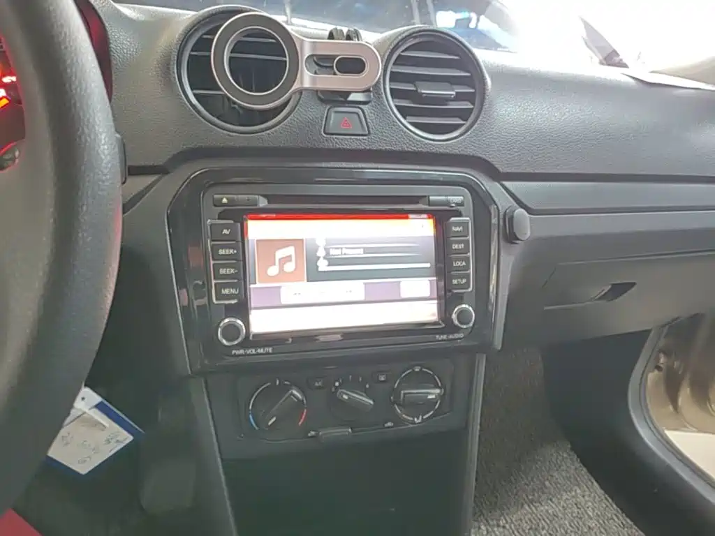 Volkswagen Jetta — миниатюра 13