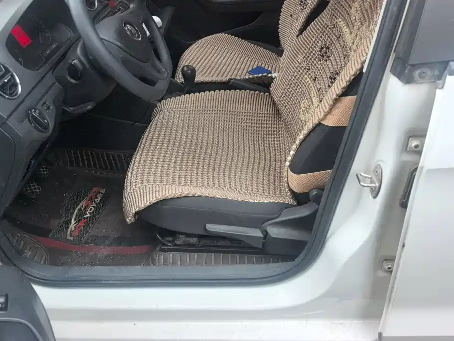 Volkswagen Jetta — миниатюра 9