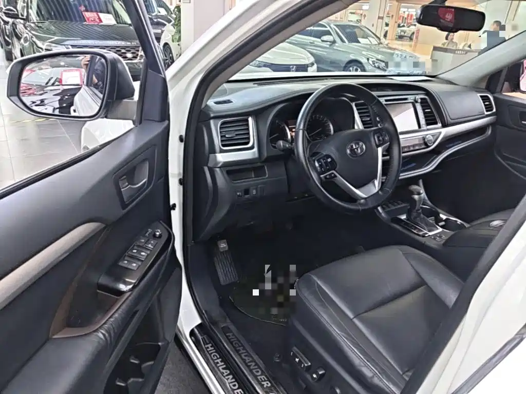 Toyota Highlander — миниатюра 16