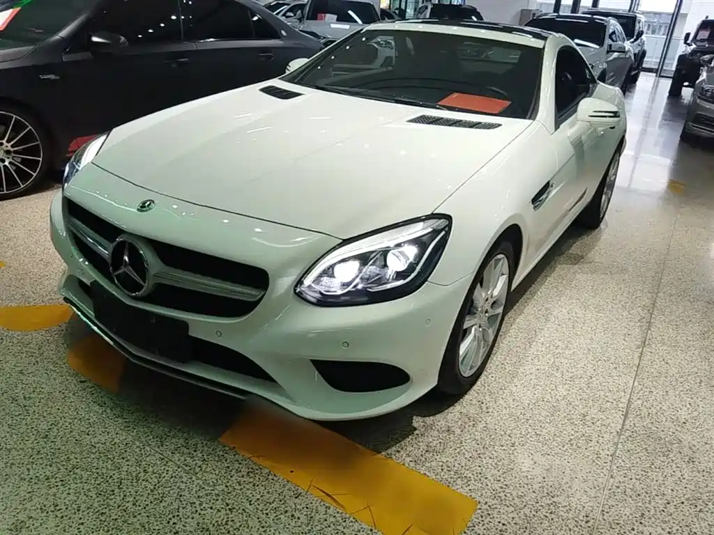 Mercedes-Benz SLC 2016 SLC 200 Dynamic Type