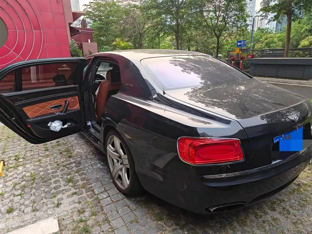 Bentley Flying Spur 2014 4.0T V8 Standard