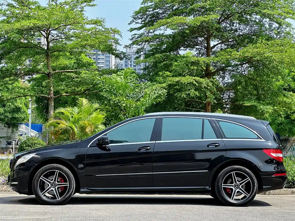 Mercedes-Benz R 2014 R 320 4MATIC Luxury