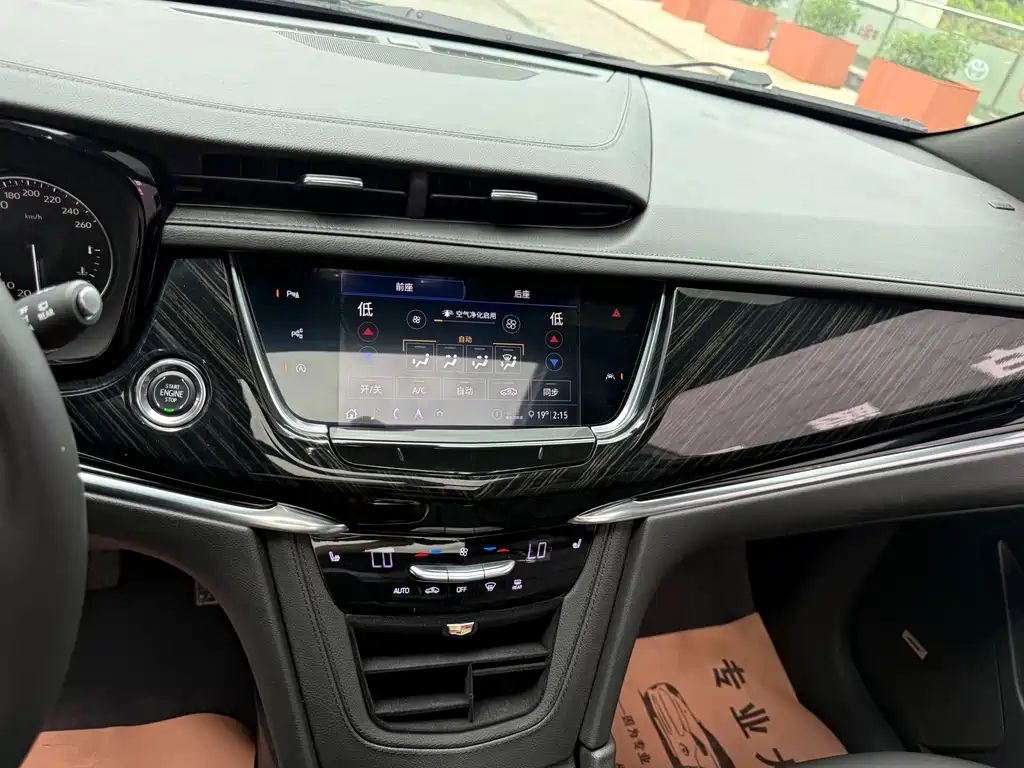 Cadillac XT6 — миниатюра 25