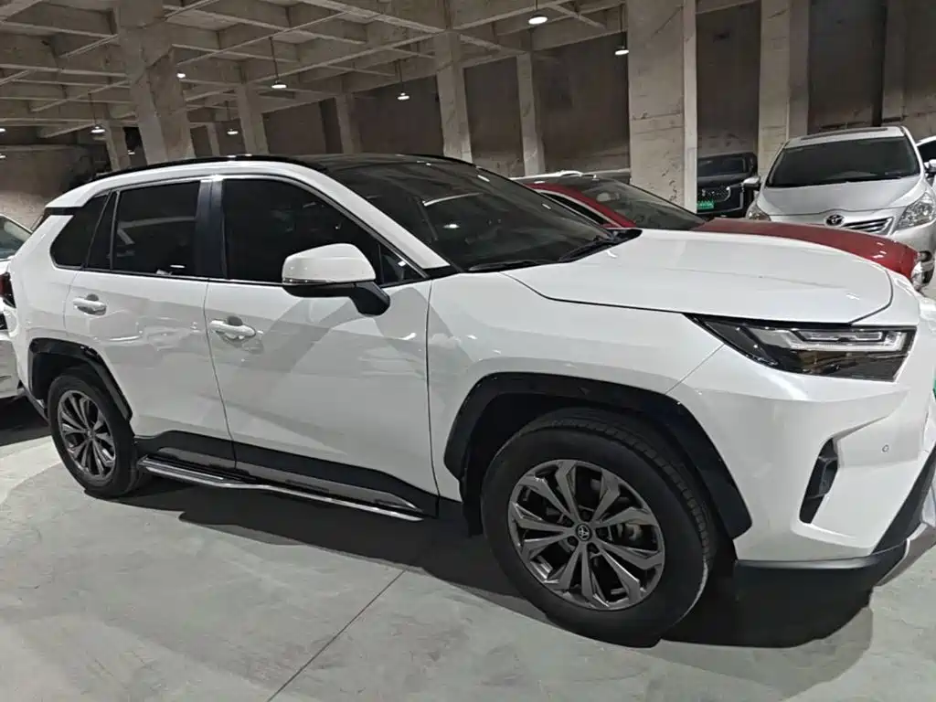 Toyota RAV4 — миниатюра 26