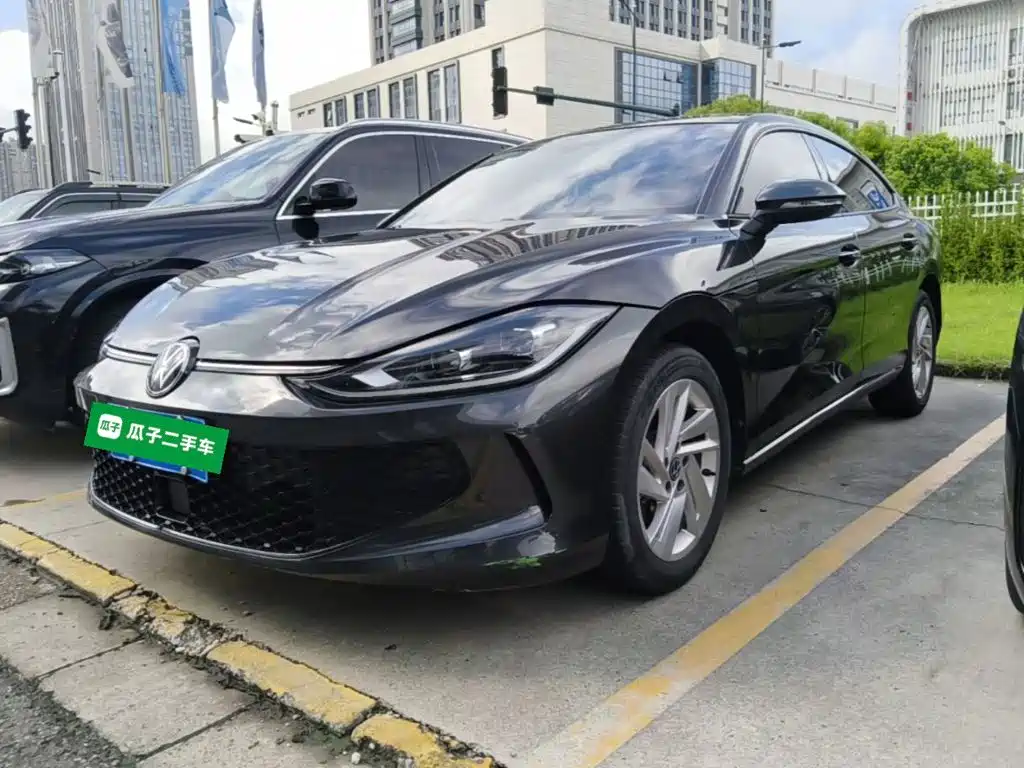 凌渡 2023款 凌渡L 280TSI DSG炫辣版 2023