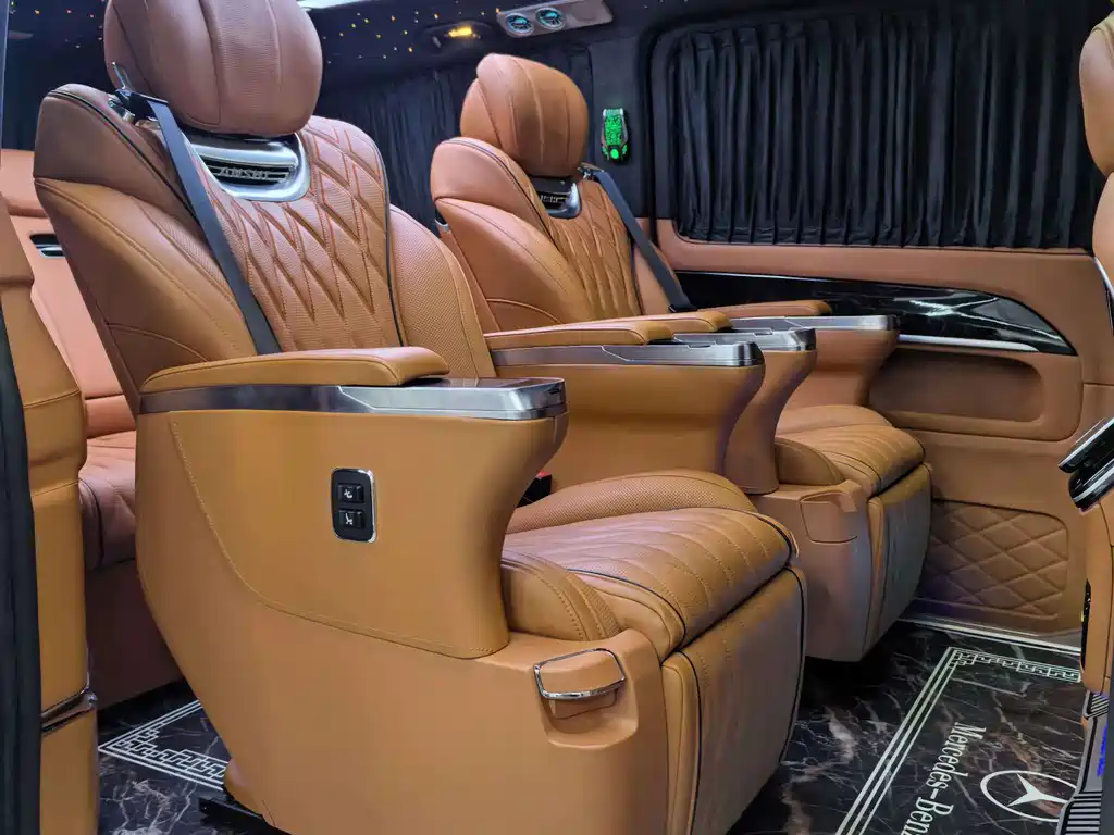Mercedes-Benz V-Class — миниатюра 10