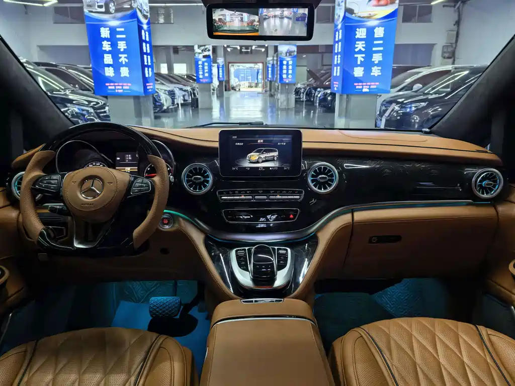 Mercedes-Benz V-Class — миниатюра 12