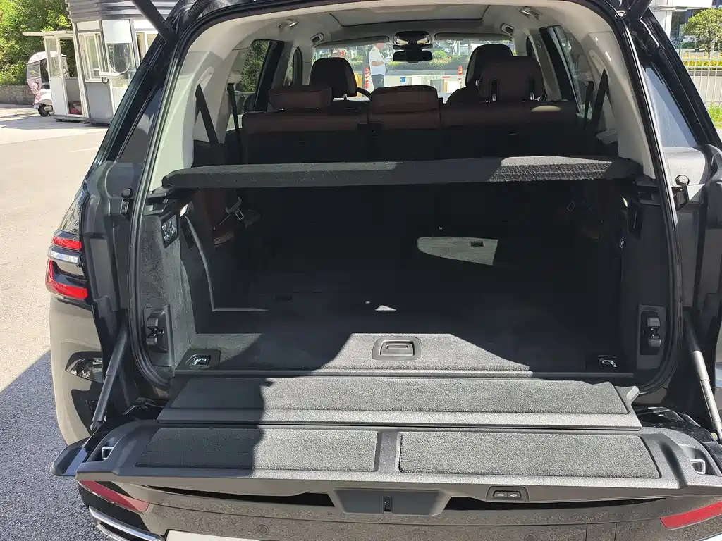 BMW X7 2024 xDrive40i Lead Luxury