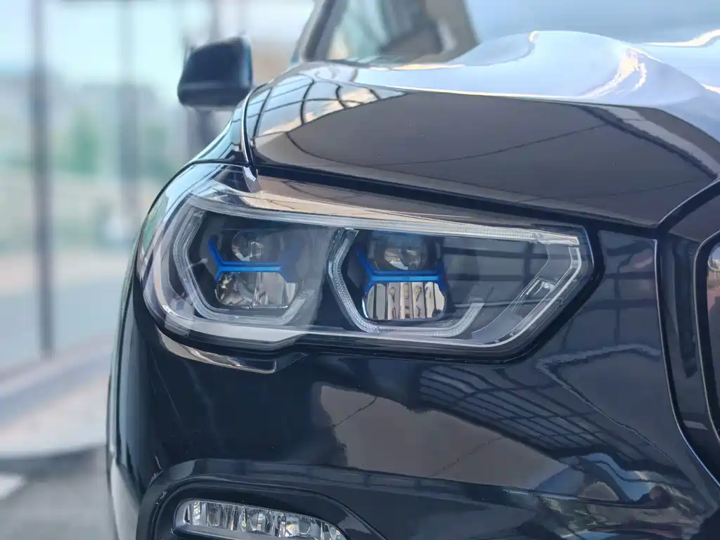 BMW X5 (Import) — миниатюра 8