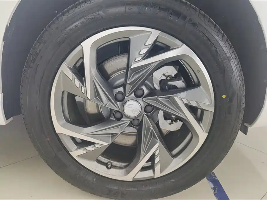 Hongqi HONGQI HS3 PHEV