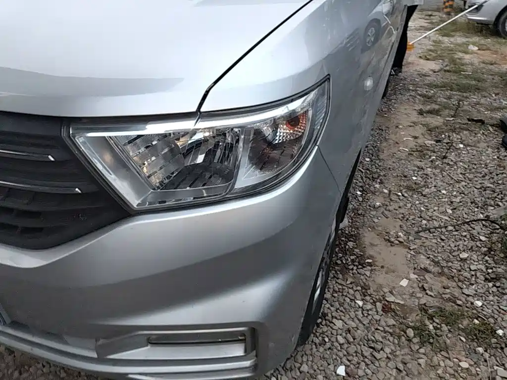Wuling Hongguang V — миниатюра 24