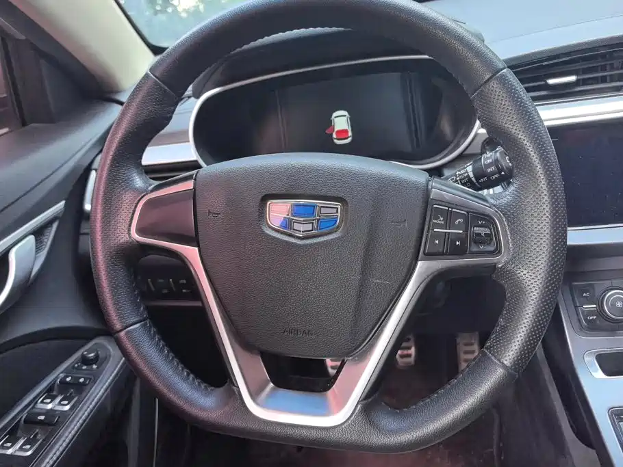 Geely Vision S1 — миниатюра 15