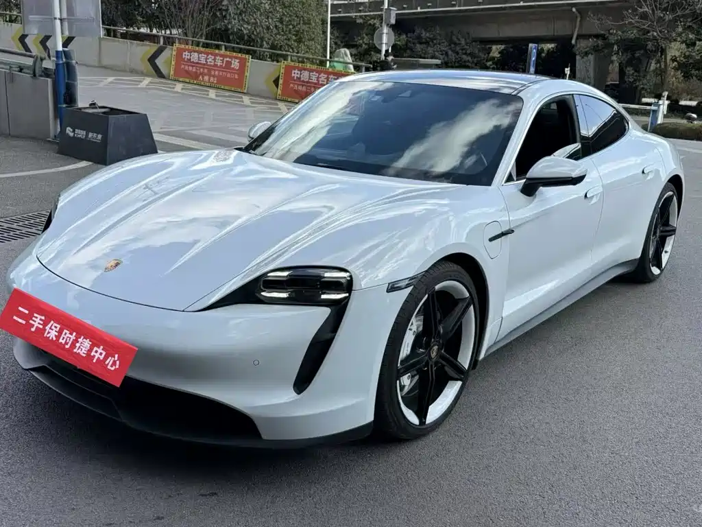 Porsche Taycan