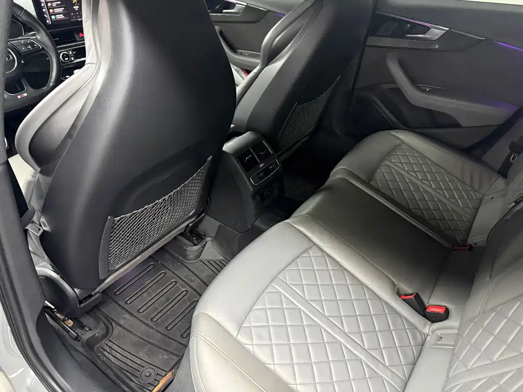 Audi S4 — миниатюра 11