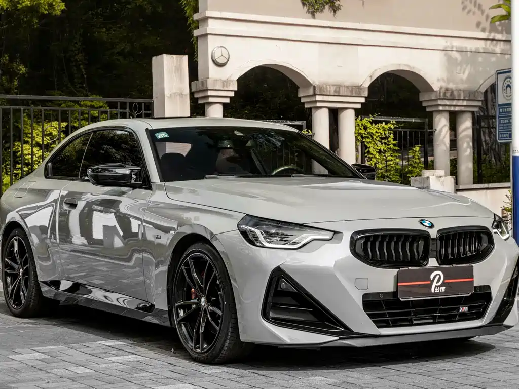 BMW M240I