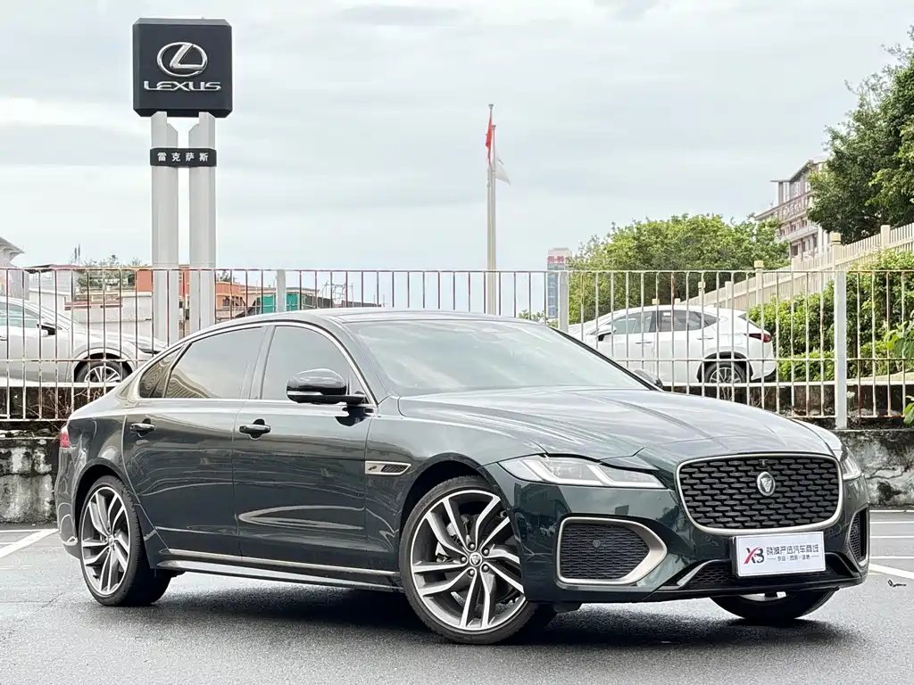 Jaguar XFL — миниатюра 2
