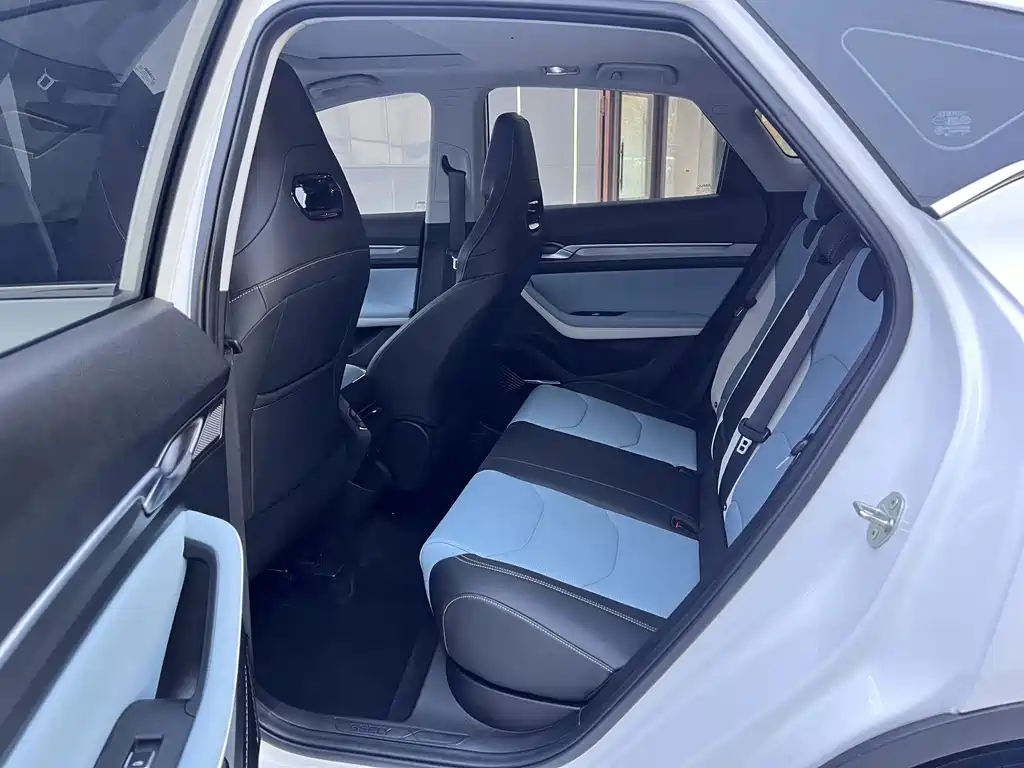 Geely Emgrand S — миниатюра 13